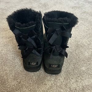 Black Bailey Bow Ugg Boots (Used)